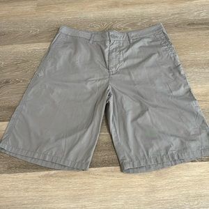 GUC Men’s Quiksilver Flat Front Walk Shorts, Light Grey, Size 36, 12” inseam